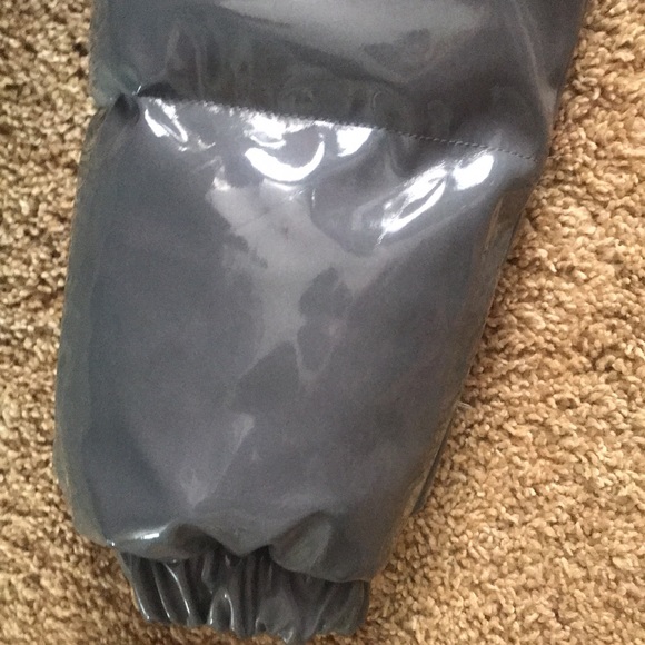 Gray bubble coat , very comfortable & fashionable , i do take cash app - Picture 4 of 6